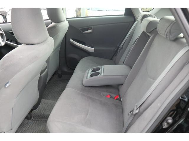 プリウス S ナビ・TV・車検R9/6月・フロントフォグランプ(8枚目)