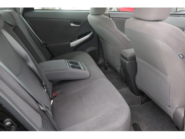 プリウス S ナビ・TV・車検R9/6月・フロントフォグランプ(10枚目)