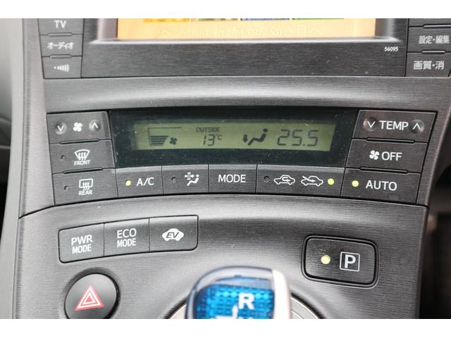 プリウス S ナビ・TV・車検R9/6月・フロントフォグランプ(16枚目)