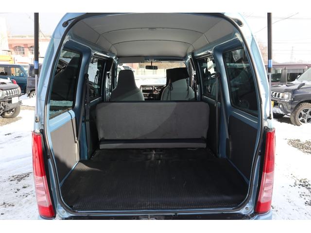 サンバーバン トランスポーター　４ＷＤ　キーレス・ＡＴ・４ＷＤ・４．２万キロ（9枚目）