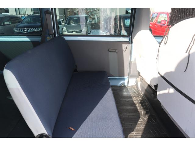 サンバーバン トランスポーター　４ＷＤ　キーレス・ＡＴ・４ＷＤ・４．２万キロ（10枚目）