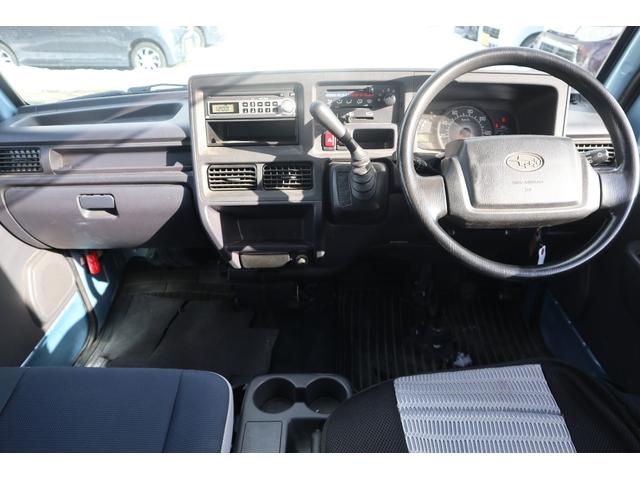 サンバーバン トランスポーター　４ＷＤ　キーレス・ＡＴ・４ＷＤ・４．２万キロ（11枚目）