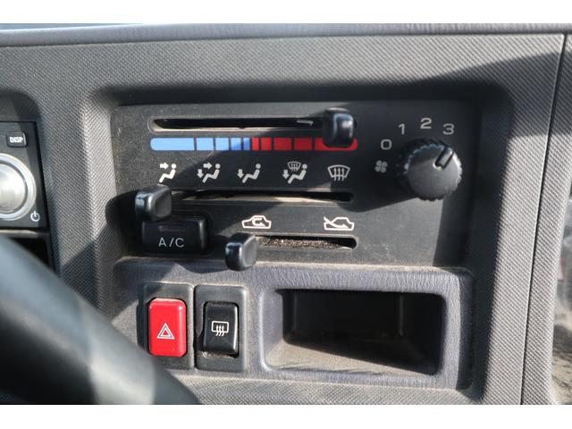 サンバーバン トランスポーター　４ＷＤ　キーレス・ＡＴ・４ＷＤ・４．２万キロ（15枚目）