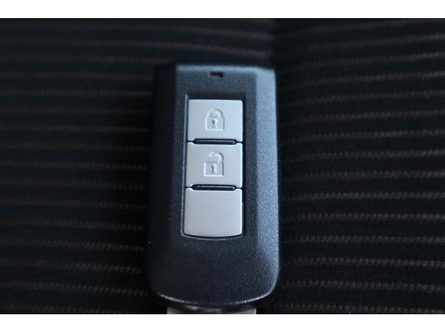 デイズ Ｘ　４ＷＤ　ナビ・ＴＶ・バックカメラ・アイドリングストップ・Ｒ９／９月・走行すくない１．６万キロ（18枚目）