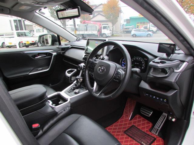 ＲＡＶ４ ハイブリッドＧ　ヒッチメンバー／パワーバックドア／アップサス／モデリスタエアロ／サンルーフ／ビルトインＥＴＣ／クルーズコントロール／シートヒーター／ステアリングヒーター／フルセグＴＶ／バックカメラ／サイドカメラ／（13枚目）
