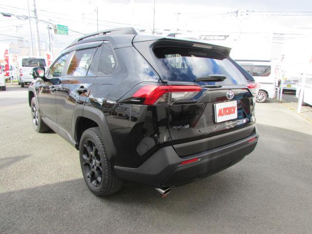 ＲＡＶ４ アドベンチャー　オフロードパッケージＩＩ　ＬＥＤヘッドライト／シートヒーター／ステアリングヒーター／フルセグＴＶ／バックカメラ／レーダークルーズコントロール／ビルトインＥＴＣ２．０／パワーバックドア／エンジンスターター（6枚目）