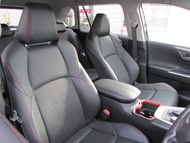ＲＡＶ４ アドベンチャー　オフロードパッケージＩＩ　ＬＥＤヘッドライト／シートヒーター／ステアリングヒーター／フルセグＴＶ／バックカメラ／レーダークルーズコントロール／ビルトインＥＴＣ２．０／パワーバックドア／エンジンスターター（26枚目）
