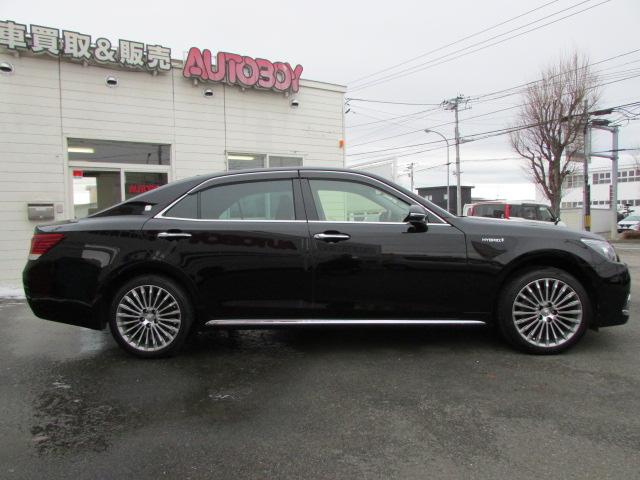 クラウンマジェスタ Four プリクラッシュセーフティー/純正ナビ/フルセグTV/バックカメラ/LEDヘッドライト/ビルトインETC/全席シートヒーター/パワーシート/グリップヒーター/レーダークルーズコントロール(3枚目)