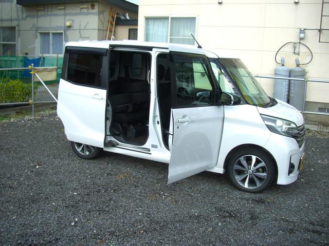 デイズルークス ハイウェイスター　ターボ　４ＷＤ　夏・冬タイヤ付　純正ナビ・テレビ・バックカメラ・バックモニター付　両側スライドドア（7枚目）