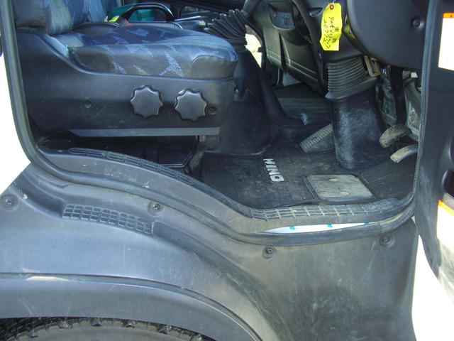 ヒノレンジャー 4t 4段ラジコン 標準ロング ベットレス AT車 5410x2160x400 H200(25枚目)