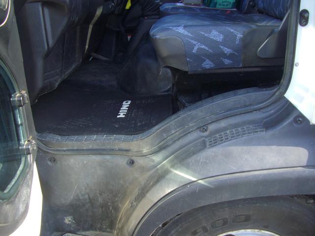 ヒノレンジャー 4t 4段ラジコン 標準ロング ベットレス AT車 5410x2160x400 H200(28枚目)