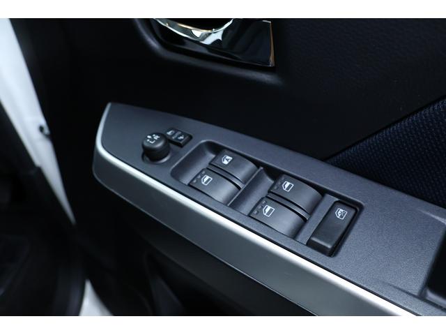 ルーミー カスタムＧ　両側電動スライドドア　クルーズコントロール　アイドリングストップ　ＥＴＣ　レーンキープアシスト　ナビゲーション　エアバック　オートエアコン　レンタカーアップ　ドライブレコーダー（12枚目）