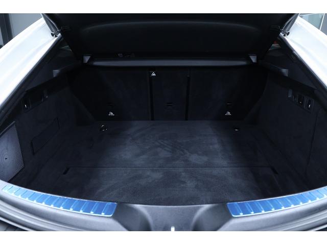 GT 4ドアクーペ 53 4マチック+ GT53 4WD AMGダイナミック+パッケージ パノラマミックルーフ HDDナビ フルレザー仕様 可変バルブマフラー AMGダイナミックステアリング 21インチ純正ホイール シートベンチレーション(12枚目)