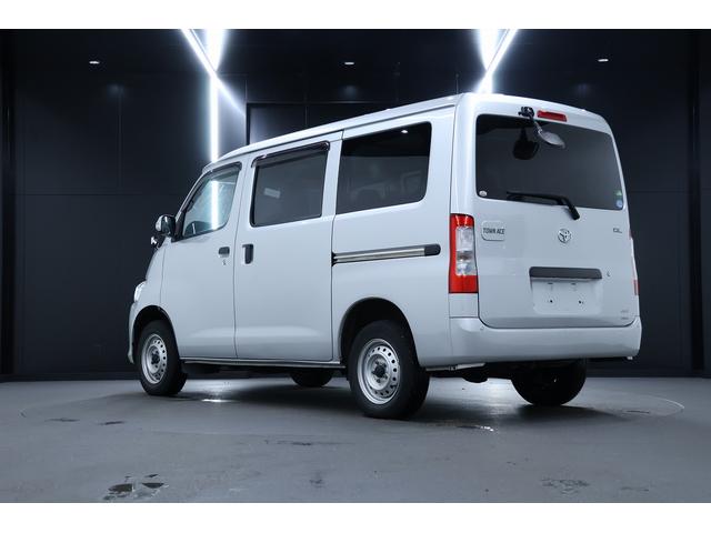 タウンエースバン ＧＬ　両側スライドドア　ＥＴＣ　エアコン　パワステ　パワーウィンドウ横滑り防止　ＡＢＳ　衝突被害軽減ブレーキ　ＴＶ　ナビゲーション　アイドリングストップ　障害物センサー　寒冷地仕様車（8枚目）
