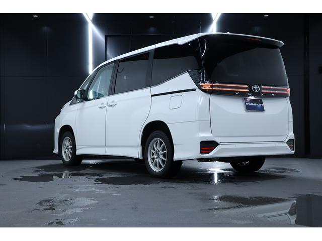 ヴォクシー Ｓ－Ｚ　寒冷地仕様　シートヒーター　リアオートエアコン　アップルカープレイ対応純正ナビ　両側パワースライドドア　デジタルインナーミラー　クルーズコントロール　ＥＴＣ（7枚目）