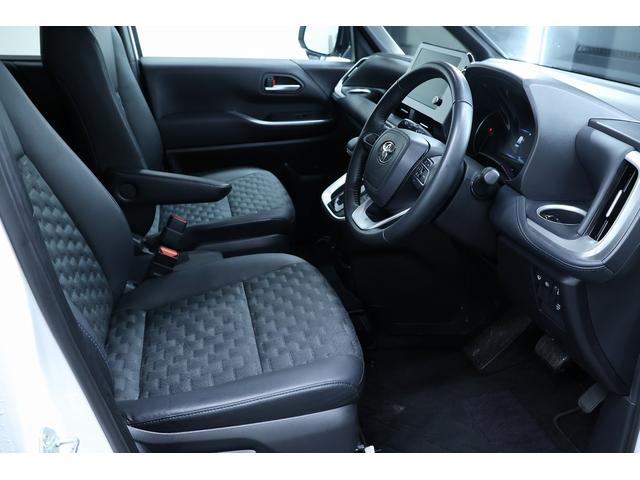 ヴォクシー Ｓ－Ｚ　寒冷地仕様　シートヒーター　リアオートエアコン　アップルカープレイ対応純正ナビ　両側パワースライドドア　デジタルインナーミラー　クルーズコントロール　ＥＴＣ（19枚目）