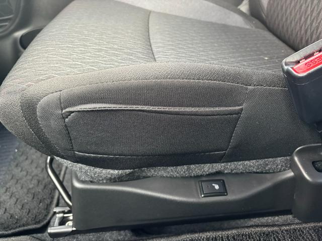 ソリオバンディット ハイブリッドＭＶ　純正８インチフルセグナビ　ＬＥＤヘッドライト　プッシュスタート　キーフリ―　クルーズコントロール　片側パワースライドドア　ステアリングリモコン　シートヒーター　スズキセーフティサポート（46枚目）