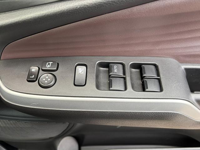 ソリオバンディット ハイブリッドＭＶ　純正８インチフルセグナビ　ＬＥＤヘッドライト　プッシュスタート　キーフリ―　クルーズコントロール　片側パワースライドドア　ステアリングリモコン　シートヒーター　スズキセーフティサポート（50枚目）