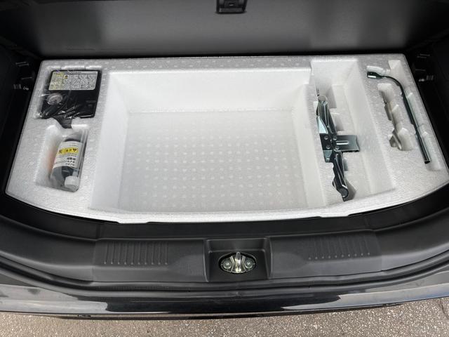 ソリオバンディット ハイブリッドＭＶ　純正８インチフルセグナビ　ＬＥＤヘッドライト　プッシュスタート　キーフリ―　クルーズコントロール　片側パワースライドドア　ステアリングリモコン　シートヒーター　スズキセーフティサポート（56枚目）