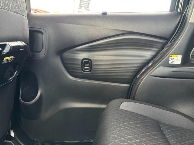 ソリオバンディット ハイブリッドＭＶ　純正８インチフルセグナビ　ＬＥＤヘッドライト　プッシュスタート　キーフリ―　クルーズコントロール　片側パワースライドドア　ステアリングリモコン　シートヒーター　スズキセーフティサポート（57枚目）