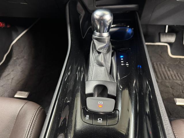 Ｃ－ＨＲ Ｇ－Ｔ　ＬＥＤエディション　純正９インチ大型フルセグナビ＆Ｂカメラ　ＬＥＤヘッドライト＆フォグランプ　ＡＡＣ　ＬＤＡ　ＢＳＭ　ＲＣＴＡ　プリクラッシュセーフティ　クリアランスソナー　オートハイビーム　純正エンジンスターター（19枚目）