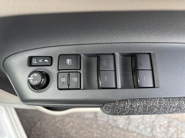 シエンタ ハイブリッドＺ　ストロングハイブリッド　純正フルセグナビ＆Ｂカメラ　ＴＶキャンセラー　両側パワースライド　純正エンスタ　トヨタセーフティセンス　ＢＳＭ　ＬＥＤヘッドライト　レーダークルーズコントロール　車線逸脱防止（59枚目）