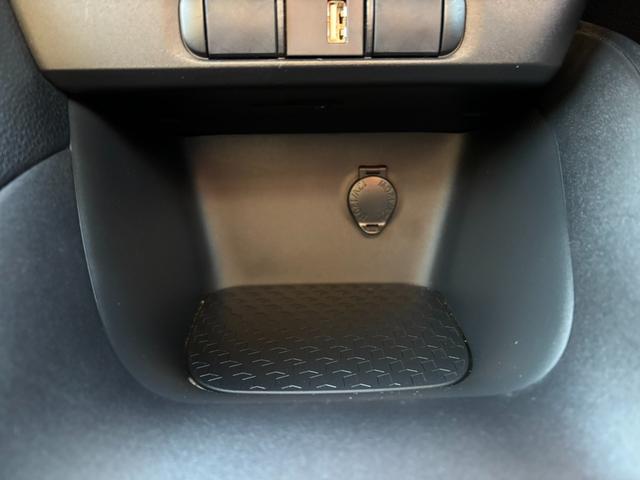 ヤリス Ｘ　ワンオーナー　純正ディスプレイオーディオ（スマホ連携）　寒冷地仕様　レーダークルーズコントロール　オートマチックハイビーム　プリクラッシュセーフティ　ＬＥＤヘッドライト　オートリトラミラー　スペアキー（50枚目）