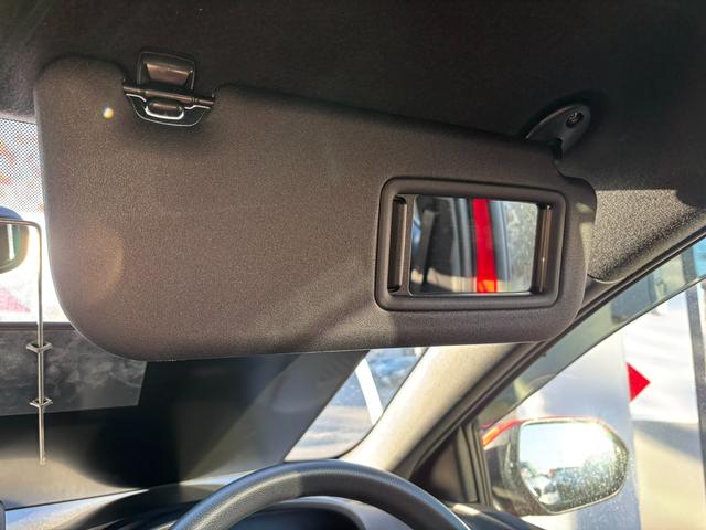 ヤリス Ｘ　ワンオーナー　純正ディスプレイオーディオ（スマホ連携）　寒冷地仕様　レーダークルーズコントロール　オートマチックハイビーム　プリクラッシュセーフティ　ＬＥＤヘッドライト　オートリトラミラー　スペアキー（52枚目）