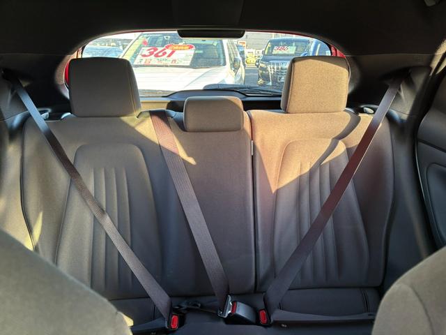 ヤリス Ｘ　ワンオーナー　純正ディスプレイオーディオ（スマホ連携）　寒冷地仕様　レーダークルーズコントロール　オートマチックハイビーム　プリクラッシュセーフティ　ＬＥＤヘッドライト　オートリトラミラー　スペアキー（55枚目）