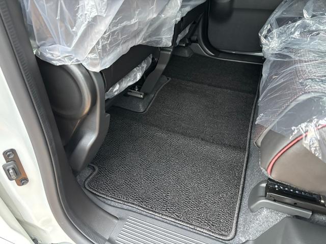 スペーシアカスタム ハイブリッドＸＳターボ　ターボ　純正フルセグナビ　全方位モニター　両側電動スライドドア　スズキセーフティサポート　アダプティブクルーズコントロール　ヘッドアップディスプレイ　運転席＆助手席シートヒーター　ステアリングヒーター（36枚目）