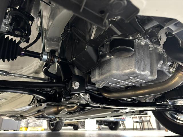 スペーシアカスタム ハイブリッドＸＳターボ　ターボ　純正フルセグナビ　全方位モニター　両側電動スライドドア　スズキセーフティサポート　アダプティブクルーズコントロール　ヘッドアップディスプレイ　運転席＆助手席シートヒーター　ステアリングヒーター（64枚目）