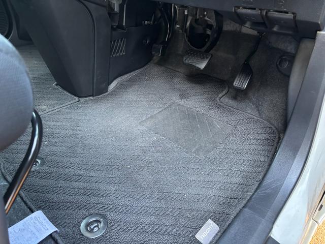 ルーミー G S KENWOOD9V型ナビ バックカメラ フルセグTV Bluetooth スマートアシスト クルーズコントロール ワイパーデアイサー 両側電動スライドドア 電動格納ミラー(28枚目)