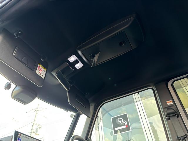 タント カスタムＲＳ　純正９型フルセグナビ　Ｂｌｕｅｔｏｏｔｈ　パノラマモニター　両側電動スライドドア　アダプティブクルーズコントロール　ロングスライドスイッチ　シートヒーター　純正ドラレコ　センターコンソール　ＥＴＣ（40枚目）