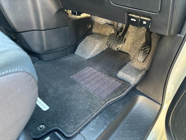 セレナ 純正ナビ 純正フリップダウンモニター アラウンドビューモニター プロパイロット 両側パワースライドドア レーダークルーズコントロール デジタルインナーミラー エマージェンシーブレーキ コーナーセンサー(32枚目)