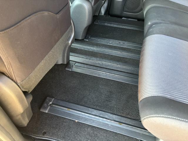 セレナ 純正ナビ 純正フリップダウンモニター アラウンドビューモニター プロパイロット 両側パワースライドドア レーダークルーズコントロール デジタルインナーミラー エマージェンシーブレーキ コーナーセンサー(38枚目)