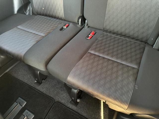 セレナ 純正ナビ 純正フリップダウンモニター アラウンドビューモニター プロパイロット 両側パワースライドドア レーダークルーズコントロール デジタルインナーミラー エマージェンシーブレーキ コーナーセンサー(40枚目)