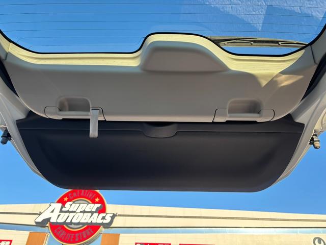 セレナ 純正ナビ 純正フリップダウンモニター アラウンドビューモニター プロパイロット 両側パワースライドドア レーダークルーズコントロール デジタルインナーミラー エマージェンシーブレーキ コーナーセンサー(45枚目)