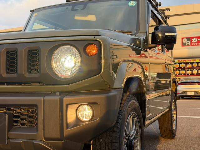 ジムニー ＸＣ　ワンオーナー　パートタイム４ＷＤ　ブレーキＬＳＤ　ヒルディセントコントロール　衝突軽減ブレーキ　車線逸脱警報　シートヒーター　１ＤＩＮ／ＣＤデッキＢｌｕｅｔｏｏｔｈ接続　ＬＥＤヘッドライト　ＥＴＣ（5枚目）