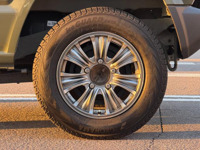 ジムニー ＸＣ　ワンオーナー　パートタイム４ＷＤ　ブレーキＬＳＤ　ヒルディセントコントロール　衝突軽減ブレーキ　車線逸脱警報　シートヒーター　１ＤＩＮ／ＣＤデッキＢｌｕｅｔｏｏｔｈ接続　ＬＥＤヘッドライト　ＥＴＣ（45枚目）
