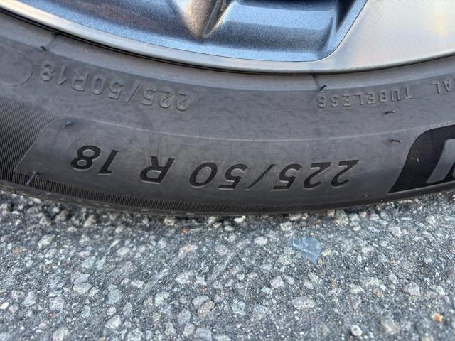 カローラクロス ハイブリッド　Ｚ　純正ディスプレイオーディオ　全周囲カメラ　パノラマルーフ　パワーバックドア　寒冷地仕様　ワイパーデアイサー　シートヒーター　ステアリングヒーター　オートマチックハイビーム　ワイヤレス充電　純正ＥＴＣ（68枚目）