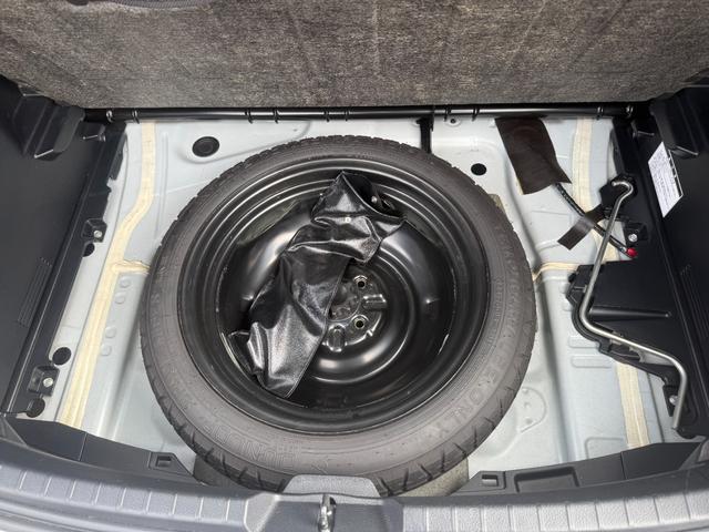 ヴィッツ F TRDスポーツパッケージ 4WD 純正ナビ Bカメラ スマートキーEgスターター ETC LEDヘッドライト フォグランプ(55枚目)