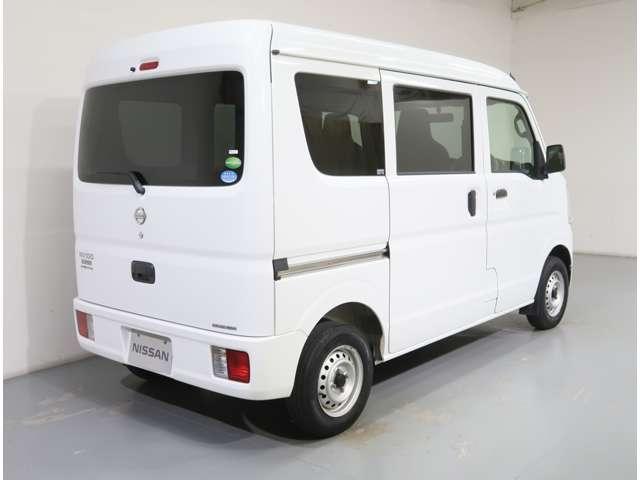 ＮＶ１００クリッパーバン ＤＸ　６６０　ＤＸ　ハイルーフ　５ＡＧＳ車　４ＷＤ　エアコン　パワステ　キ－レス　プライバシーガラス（5枚目）