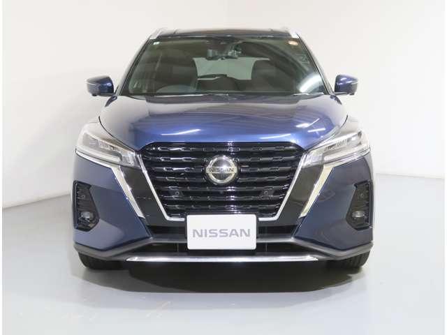 キックス Ｘ　１．２　Ｘ　（ｅ－ＰＯＷＥＲ）　衝突軽減ブレ－キ　踏み間違い衝突防止アシスト　メモリーナビ　ＥＴＣ　バックカメラ　アルミホイール　フルセグ　全周囲カメラ　アダプティブクルーズコントロール　ワンオーナー（8枚目）