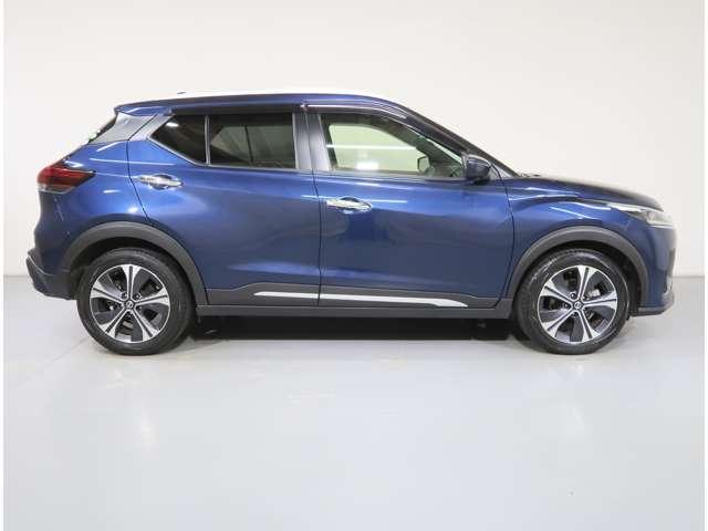 キックス Ｘ　１．２　Ｘ　（ｅ－ＰＯＷＥＲ）　衝突軽減ブレ－キ　踏み間違い衝突防止アシスト　メモリーナビ　ＥＴＣ　バックカメラ　アルミホイール　フルセグ　全周囲カメラ　アダプティブクルーズコントロール　ワンオーナー（11枚目）