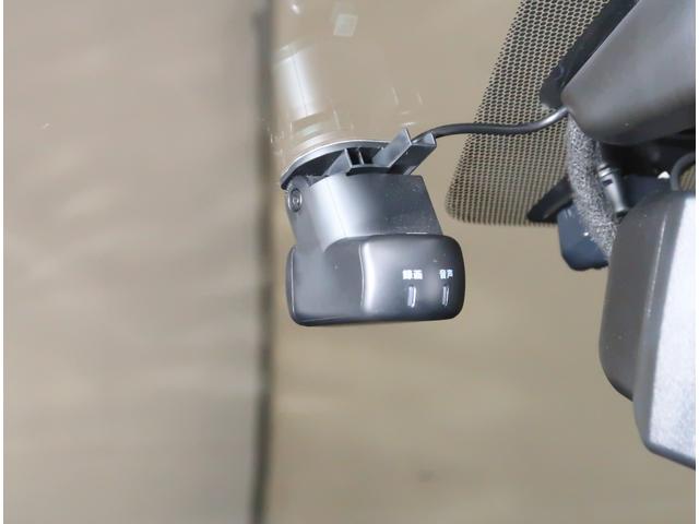 キックス Ｘ　１．２　Ｘ　（ｅ－ＰＯＷＥＲ）　衝突軽減ブレ－キ　踏み間違い衝突防止アシスト　メモリーナビ　ＥＴＣ　バックカメラ　アルミホイール　フルセグ　全周囲カメラ　アダプティブクルーズコントロール　ワンオーナー（62枚目）