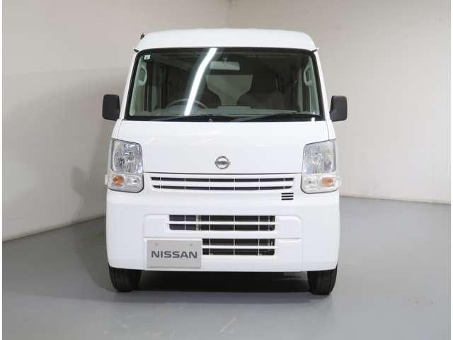 NV100クリッパーバン DX 660 DX ハイルーフ 4WD エアコン パワステ キ-レス プライバシーガラス 寒冷地仕様 衝突安全ボディ ワンオーナー エアバッグ ABS(8枚目)