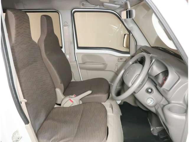 NV100クリッパーバン DX 660 DX ハイルーフ 4WD エアコン パワステ キ-レス プライバシーガラス 寒冷地仕様 衝突安全ボディ ワンオーナー エアバッグ ABS(12枚目)