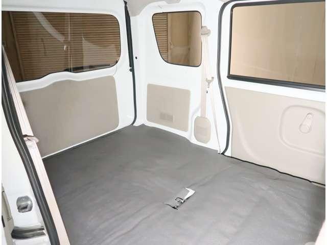 NV100クリッパーバン DX 660 DX ハイルーフ 4WD エアコン パワステ キ-レス プライバシーガラス 寒冷地仕様 衝突安全ボディ ワンオーナー エアバッグ ABS(14枚目)