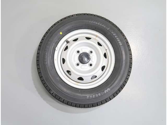 NV100クリッパーバン DX 660 DX ハイルーフ 4WD エアコン パワステ キ-レス プライバシーガラス 寒冷地仕様 衝突安全ボディ ワンオーナー エアバッグ ABS(20枚目)