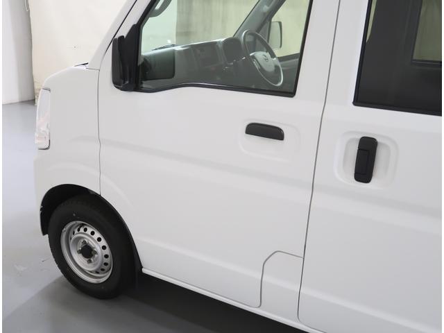 NV100クリッパーバン DX 660 DX ハイルーフ 4WD エアコン パワステ キ-レス プライバシーガラス 寒冷地仕様 衝突安全ボディ ワンオーナー エアバッグ ABS(36枚目)